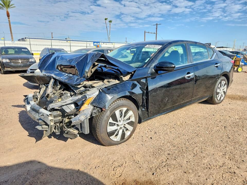 2022 NISSAN Altima