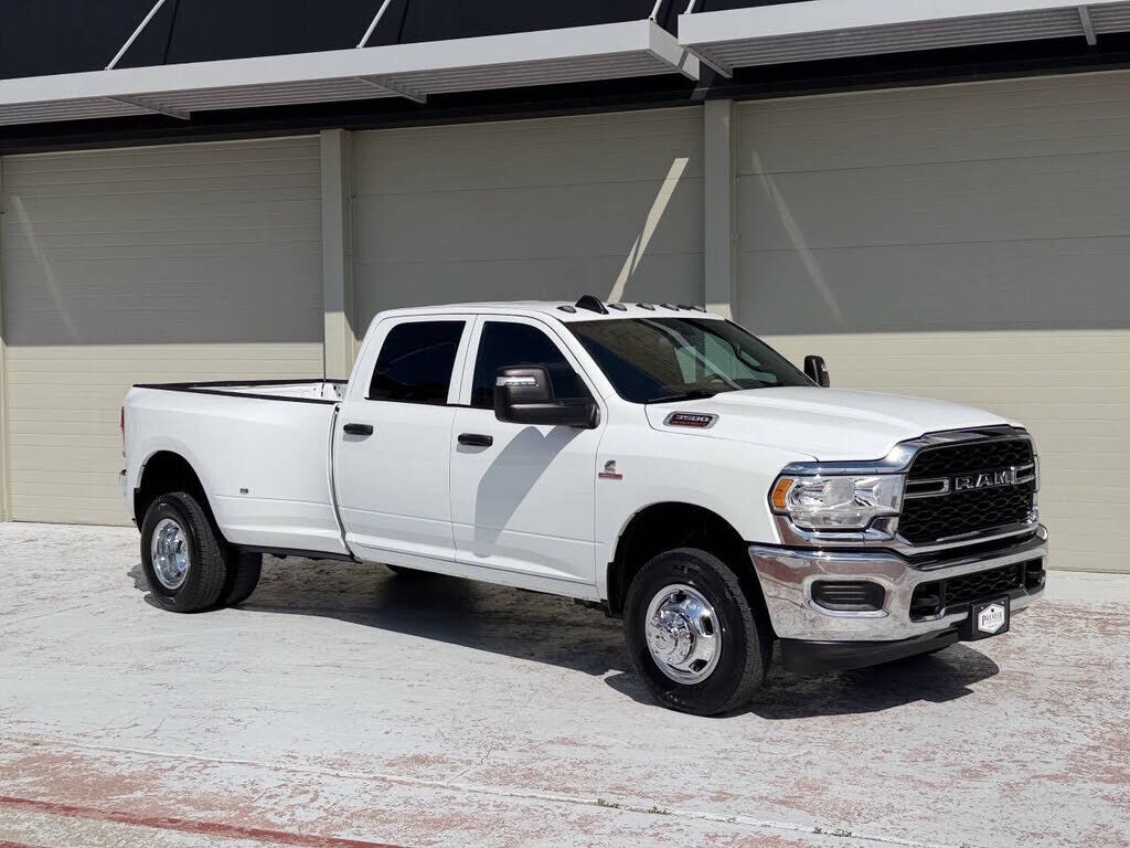 2023 RAM 3500