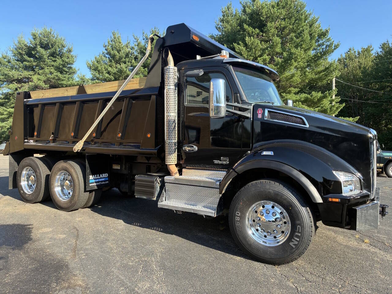 2021 KENWORTH T880