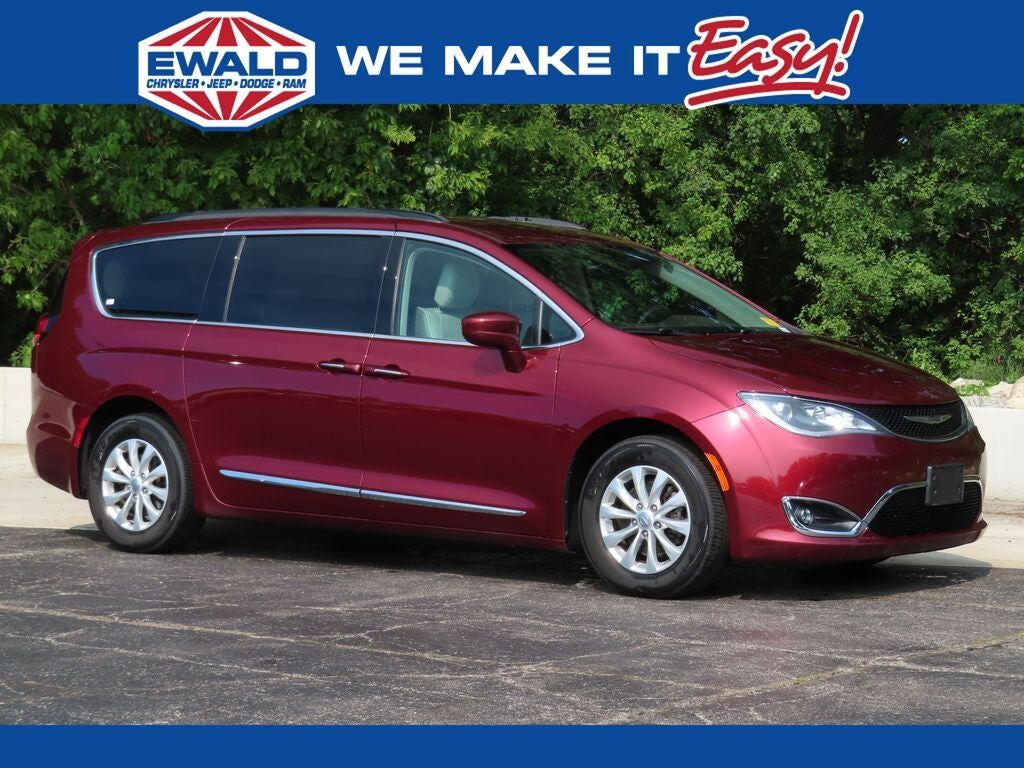 2017 CHRYSLER Pacifica