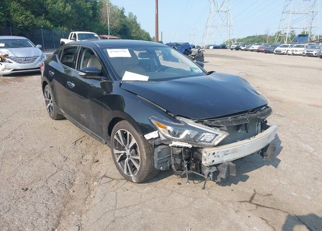 2017 NISSAN Maxima