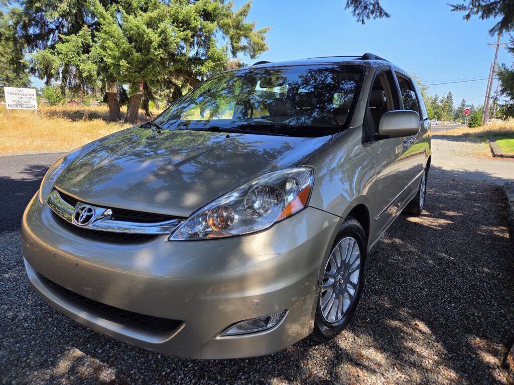 2008 TOYOTA Sienna