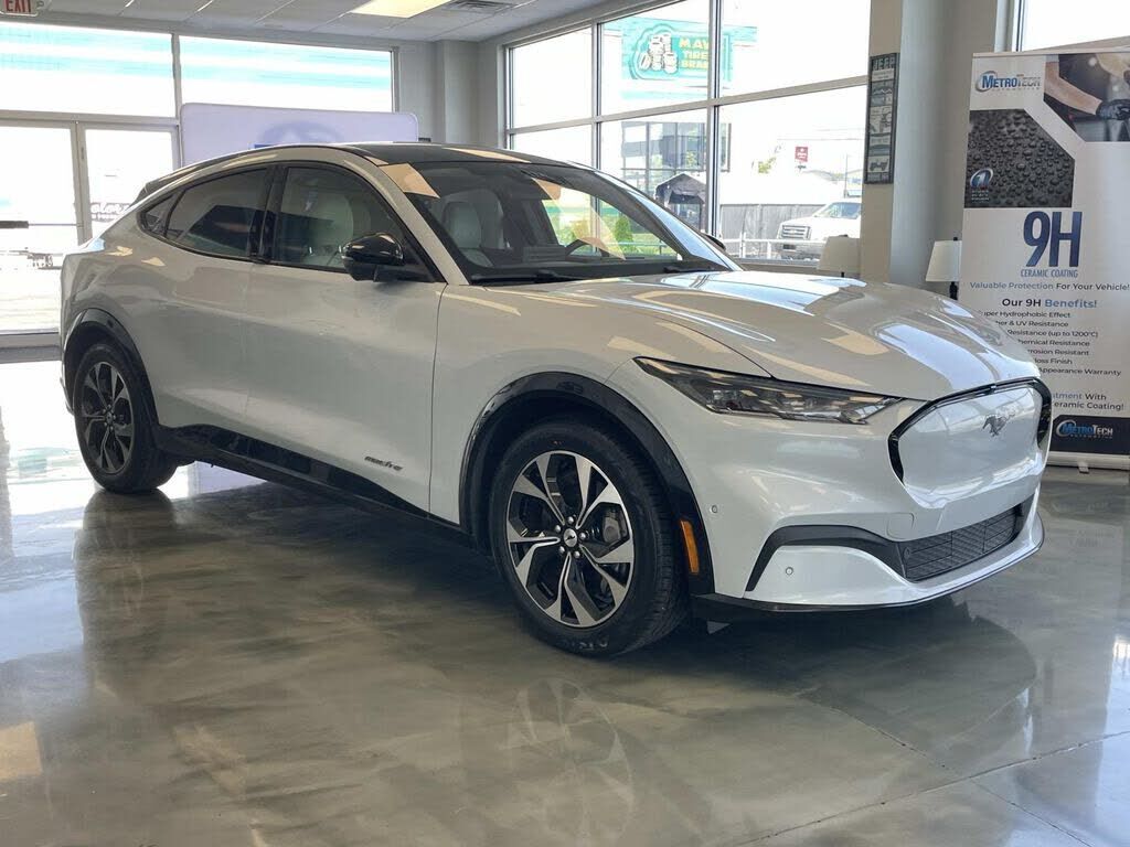2022 FORD Mach-E