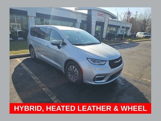 2023 CHRYSLER Pacifica