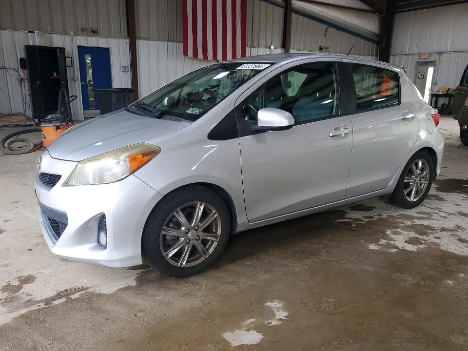 2012 TOYOTA Yaris