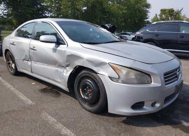 2009 NISSAN Maxima