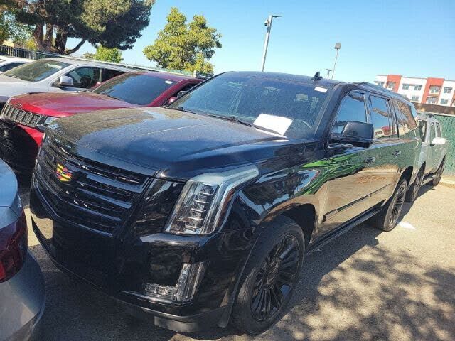 2018 CADILLAC Escalade ESV