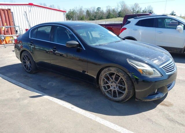 2011 INFINITI G37