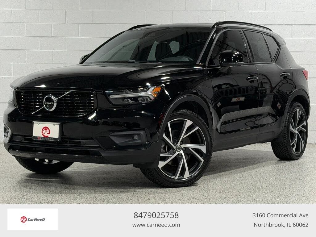 2019 VOLVO XC40