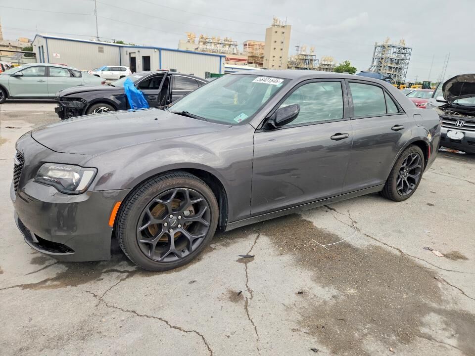 2019 CHRYSLER 300