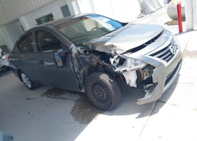 2019 NISSAN Versa