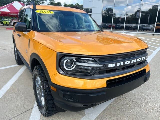 2023 FORD Bronco