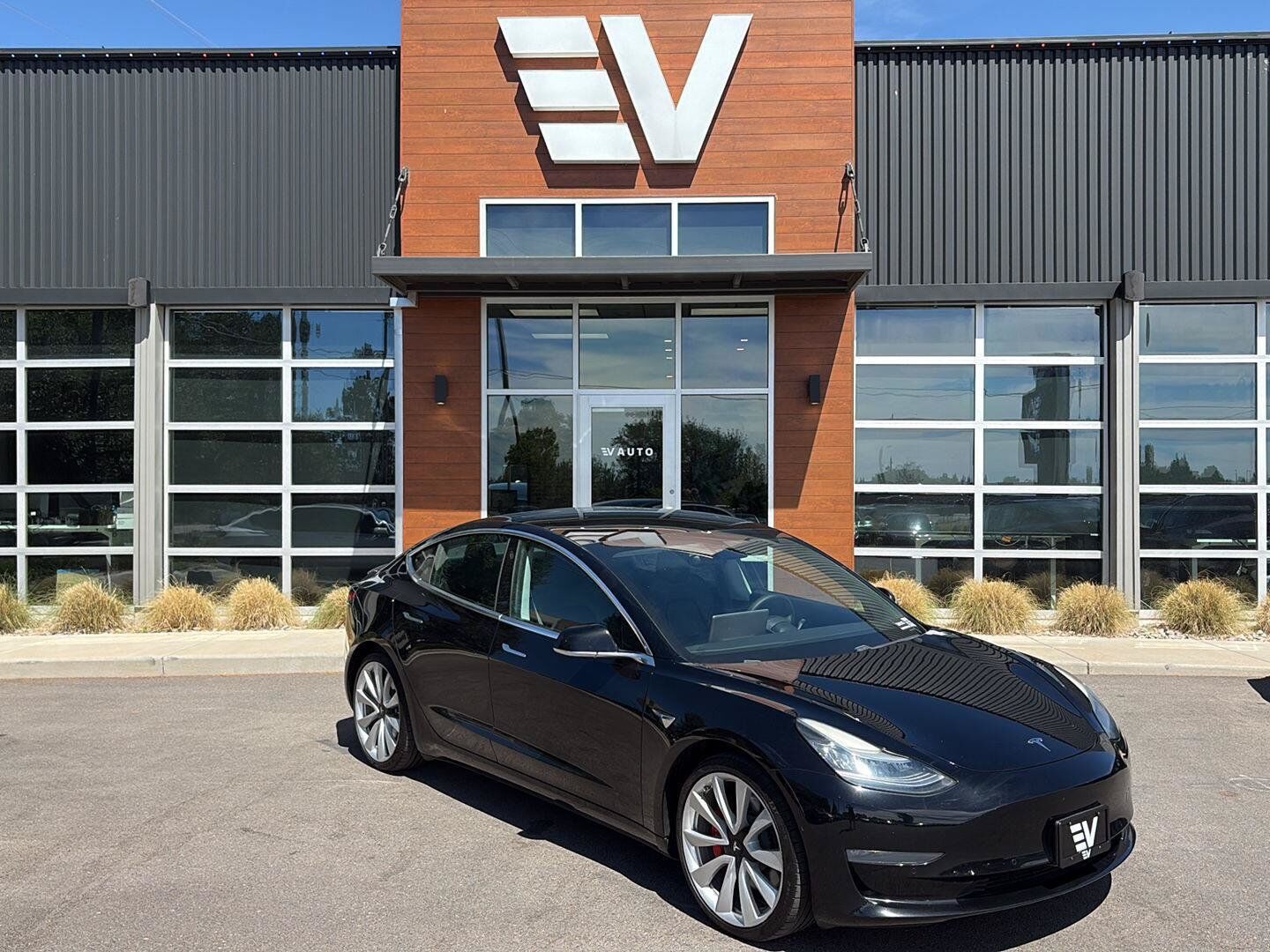 2019 TESLA Model 3