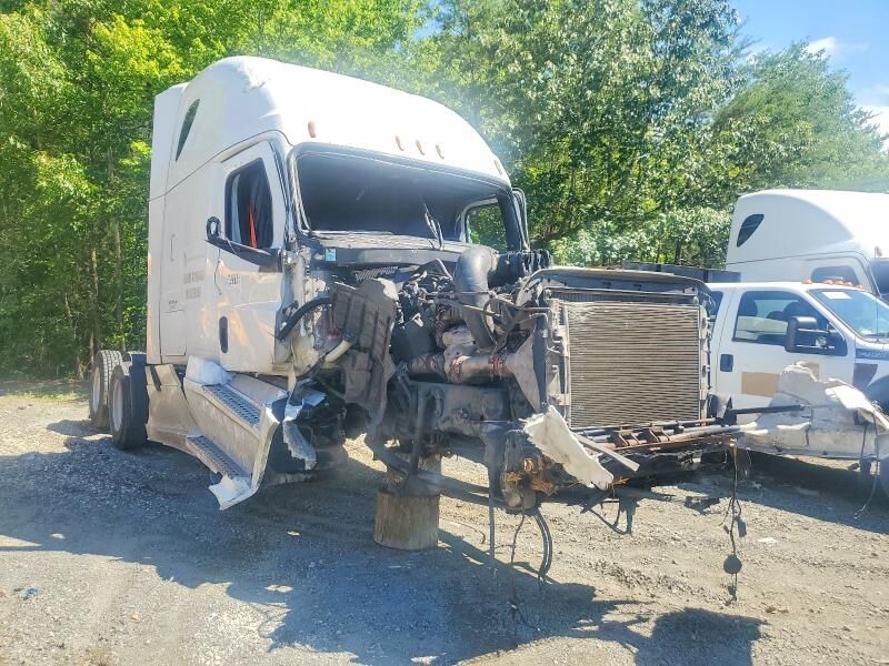 2019 FREIGHTLINER New Cascadia 126" Sleepercab