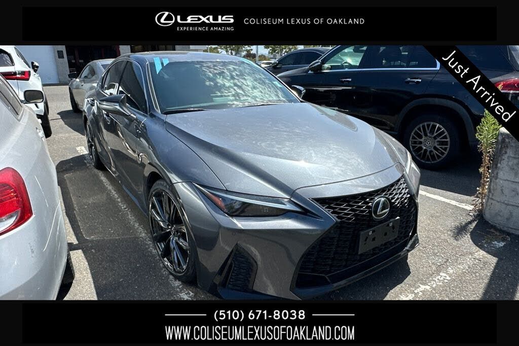 2023 LEXUS IS