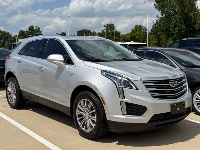 2017 CADILLAC XT5