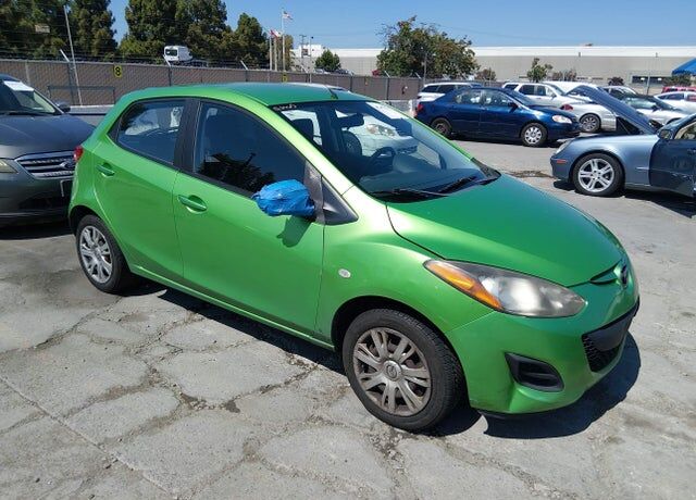 2011 MAZDA Mazda2