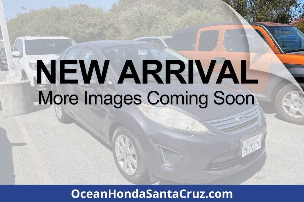 2013 FORD Fiesta