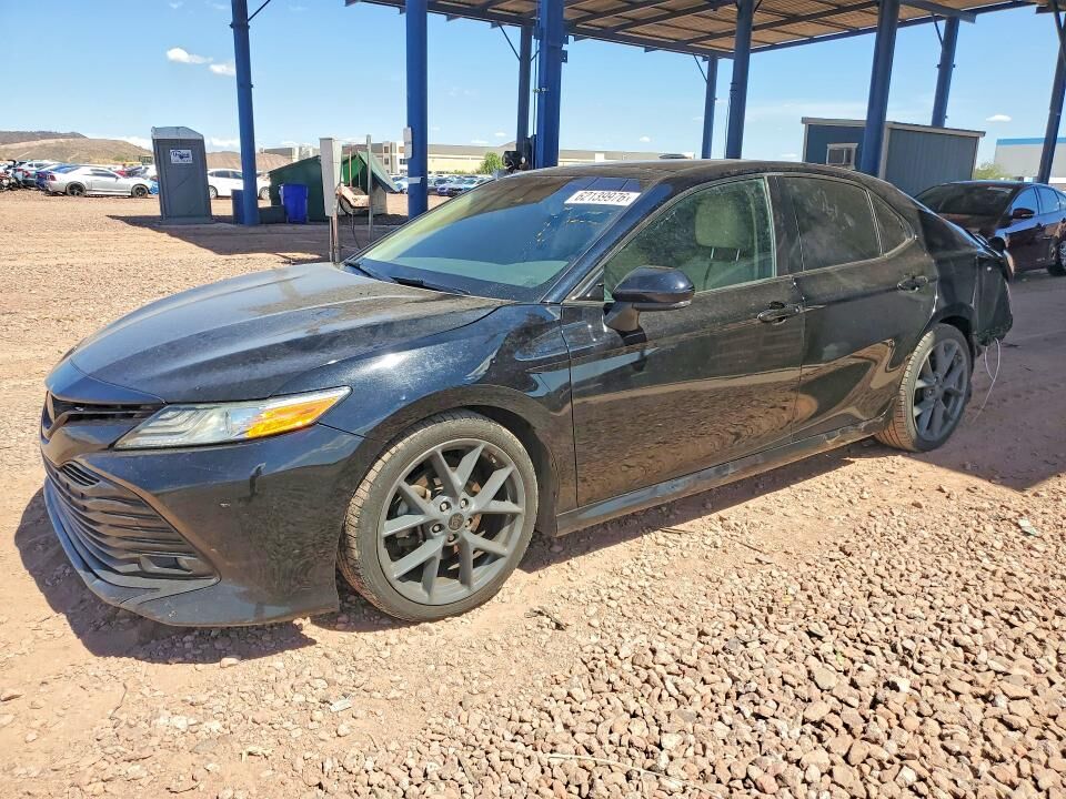 2019 TOYOTA Camry