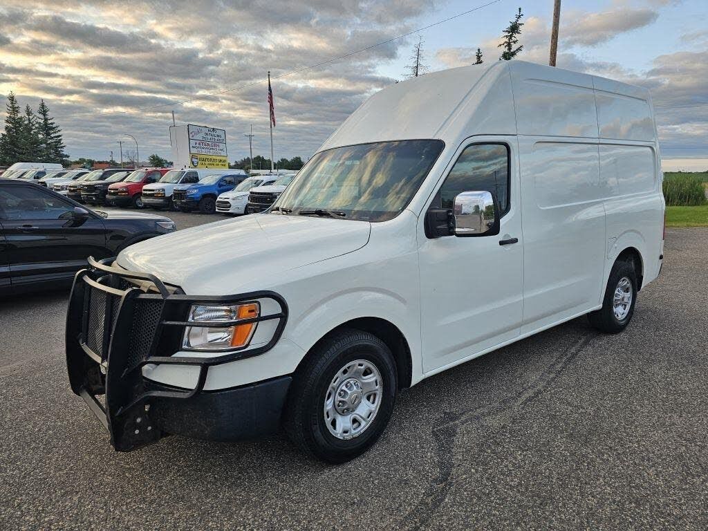 2014 NISSAN NV