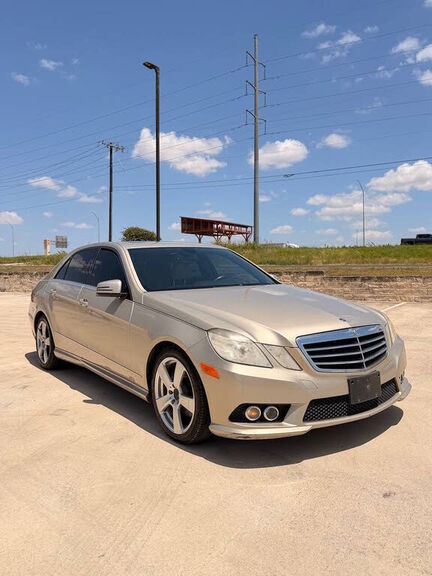 2010 MERCEDES-BENZ E-Class