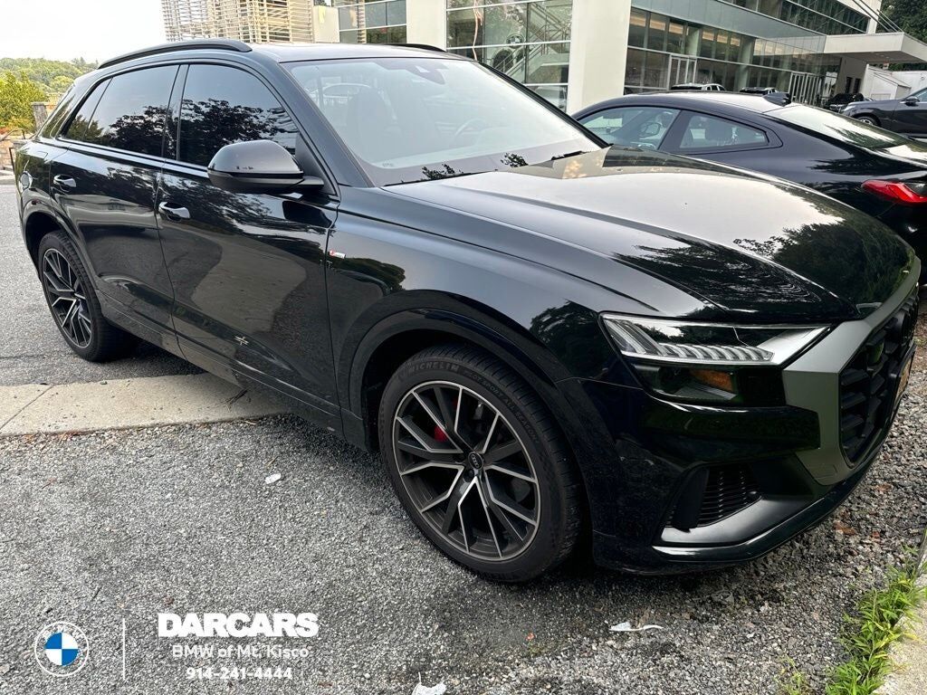 2023 AUDI Q8