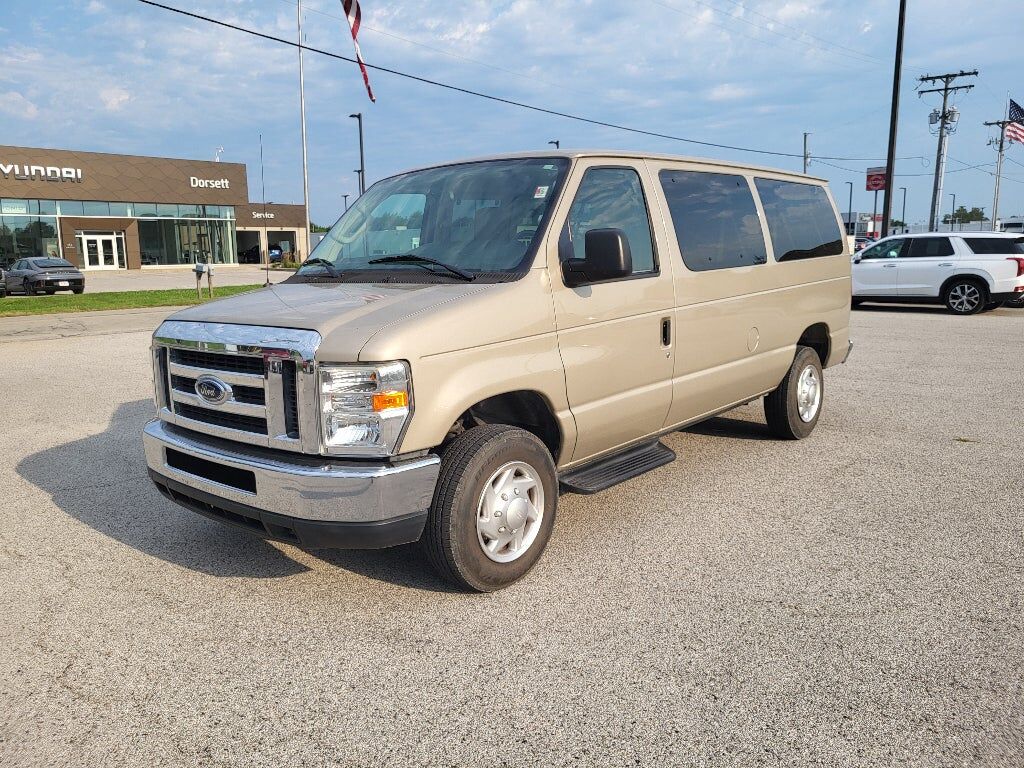 2012 FORD E-350
