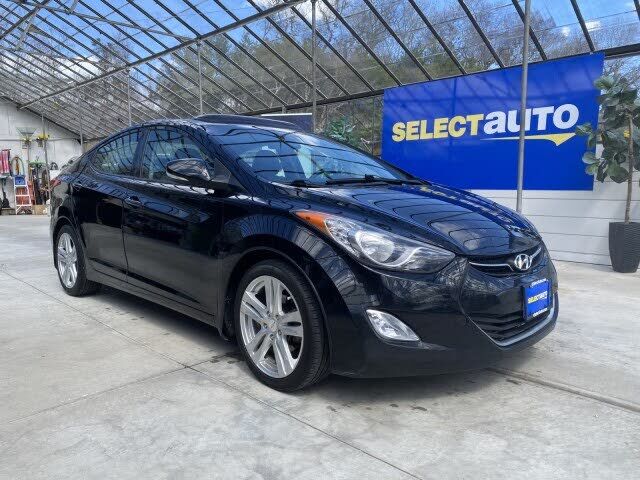 2013 HYUNDAI Elantra