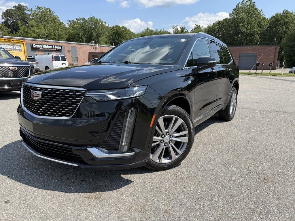 2024 CADILLAC XT6