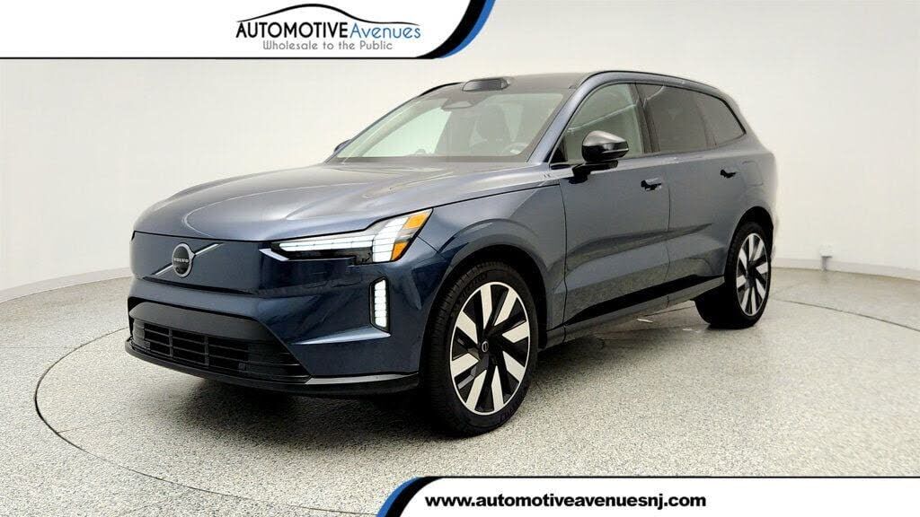 2025 VOLVO EX90