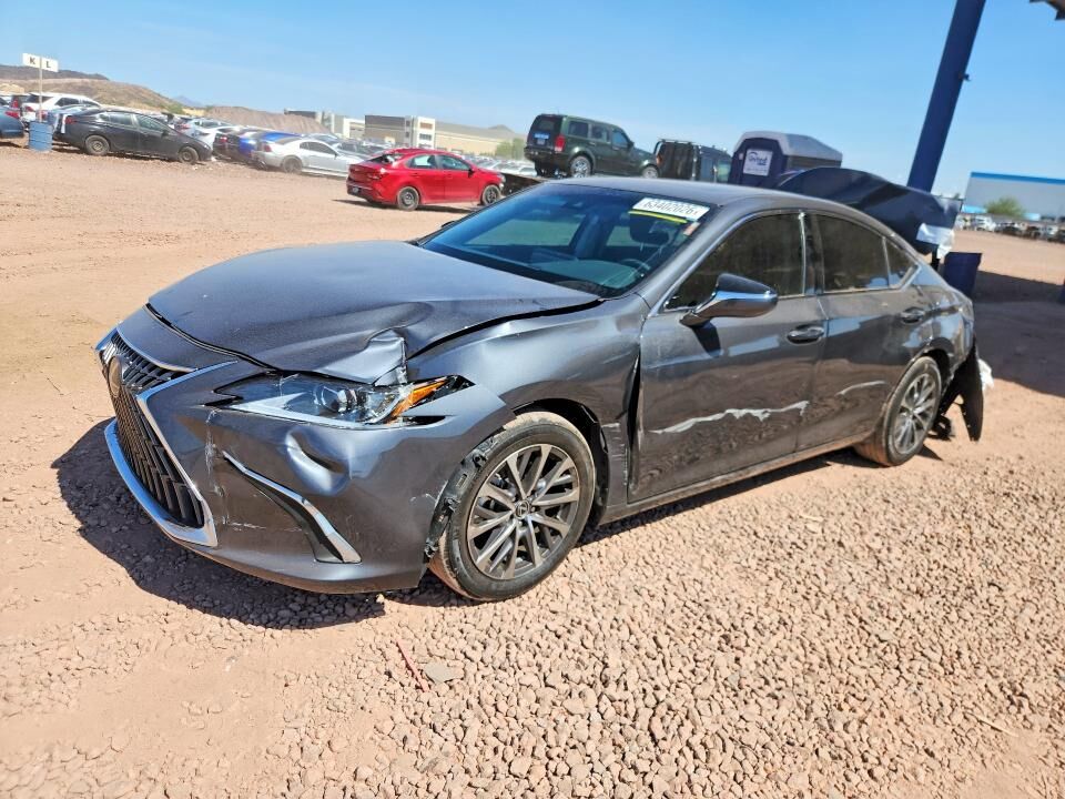 2025 LEXUS ES