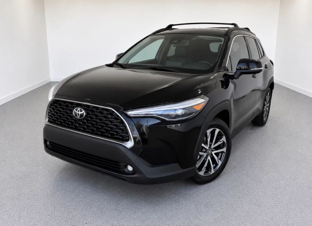 2025 TOYOTA COROLLA