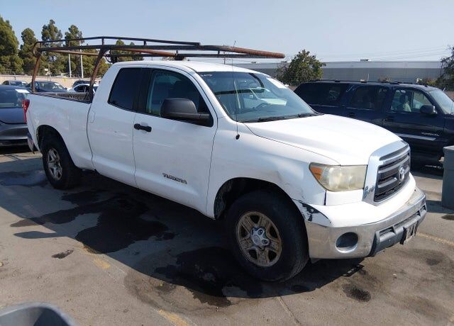 2012 TOYOTA Tundra