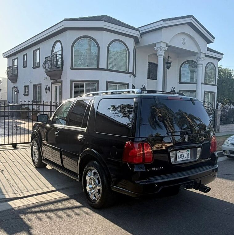 2005 LINCOLN Navigator
