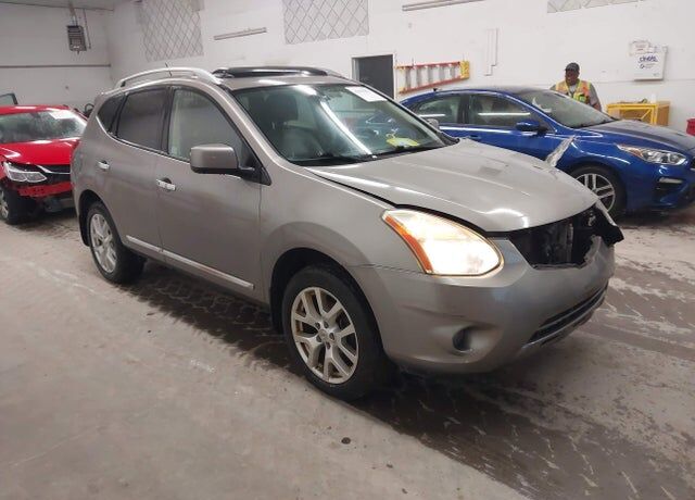 2011 NISSAN Rogue