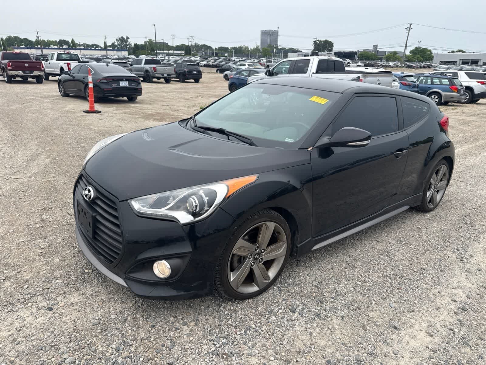 2013 HYUNDAI Veloster