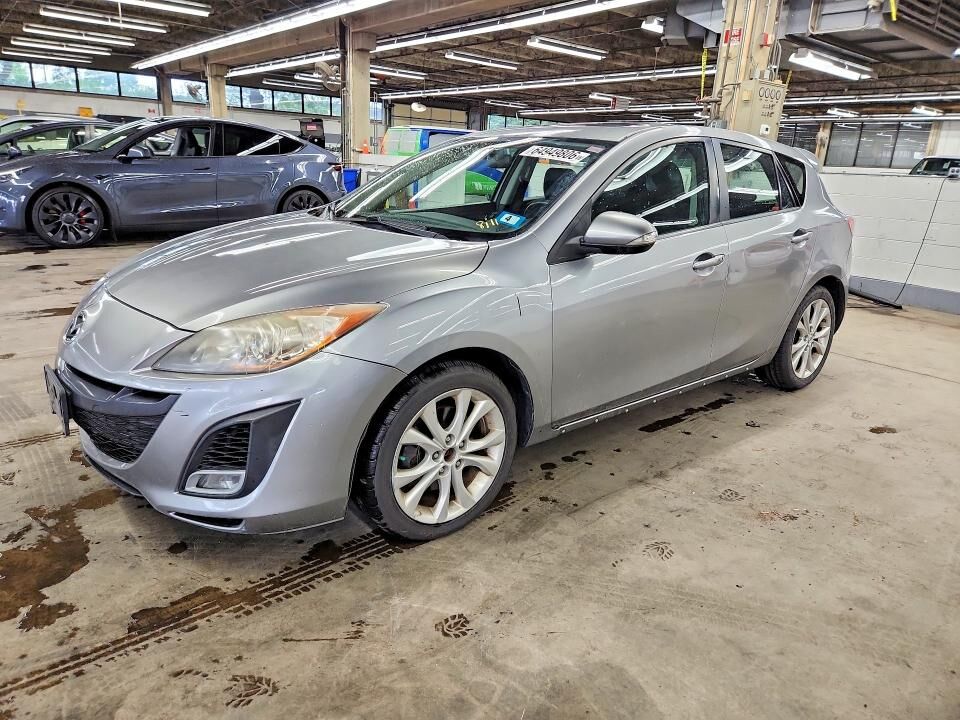 2010 MAZDA Mazda3