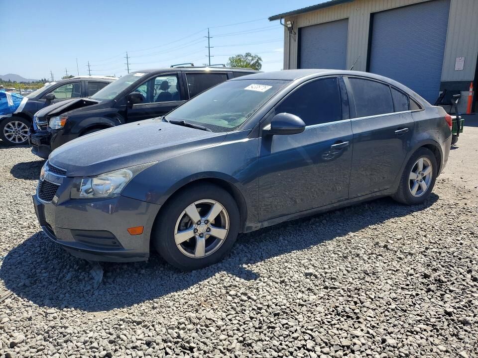 2013 CHEVROLET Cruze
