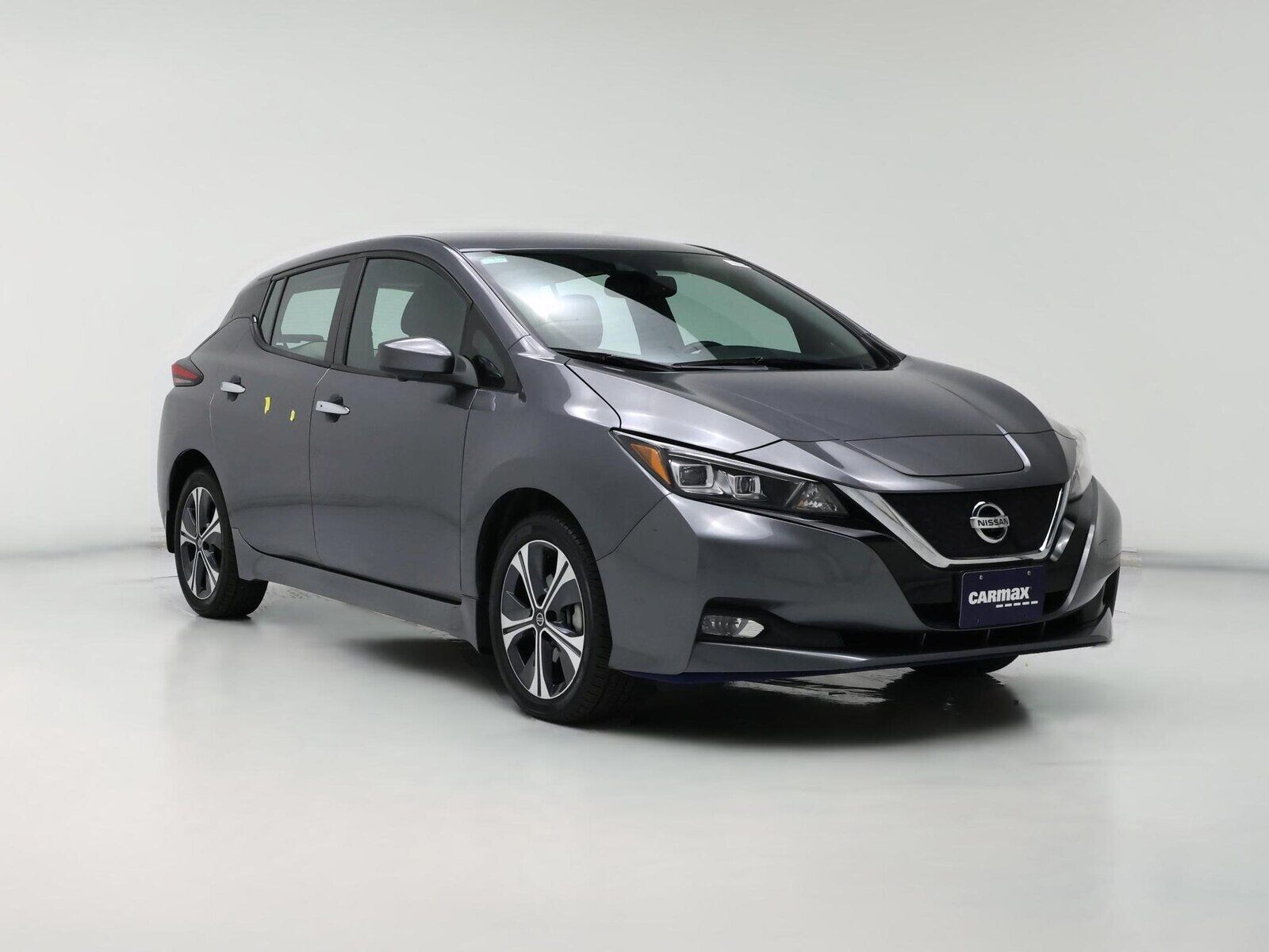 2022 NISSAN Leaf