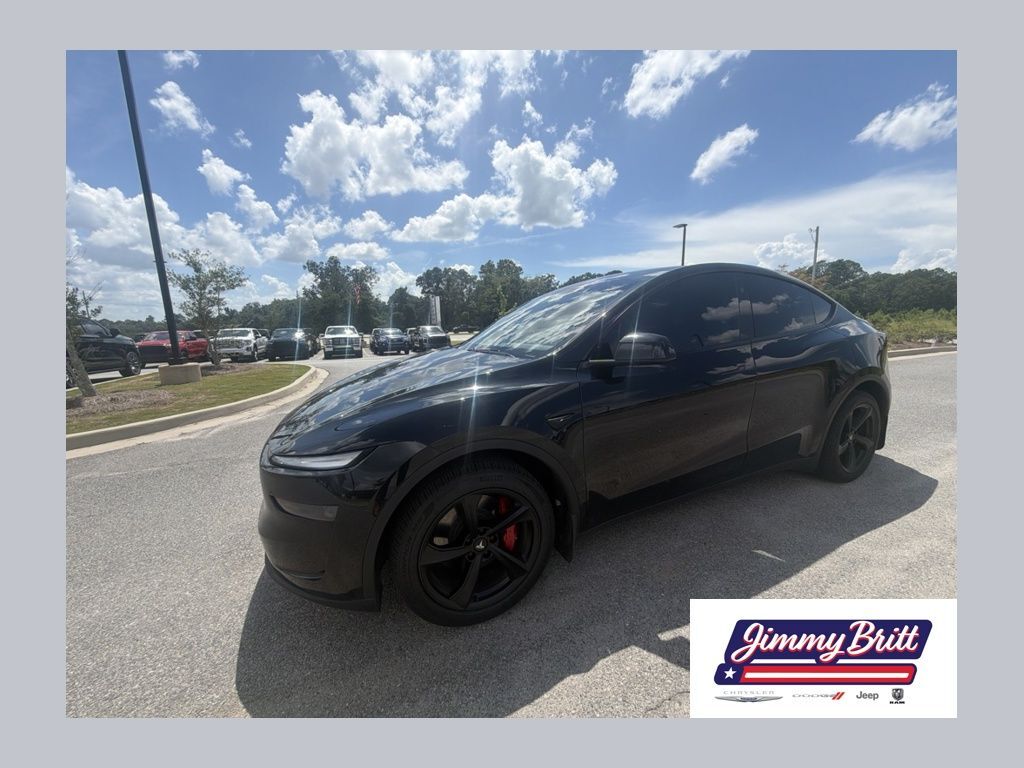 2026 TESLA Model Y