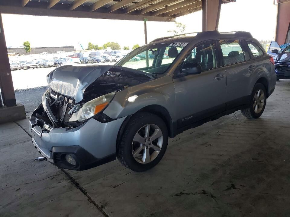 2014 SUBARU Outback