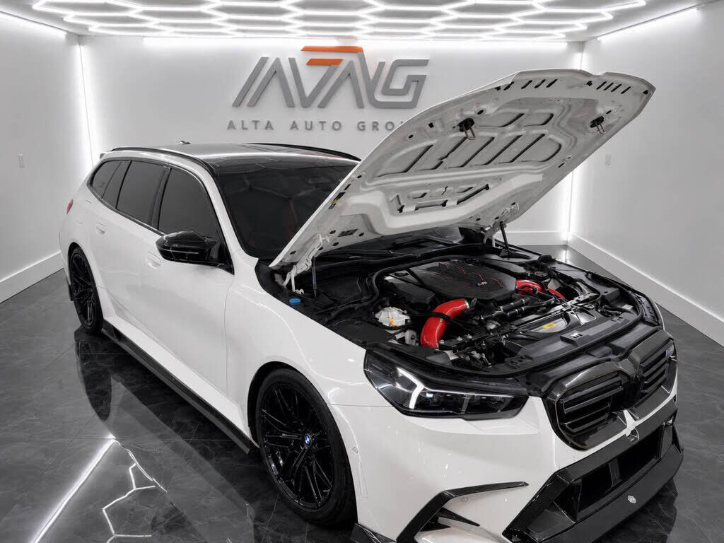 2025 BMW M5