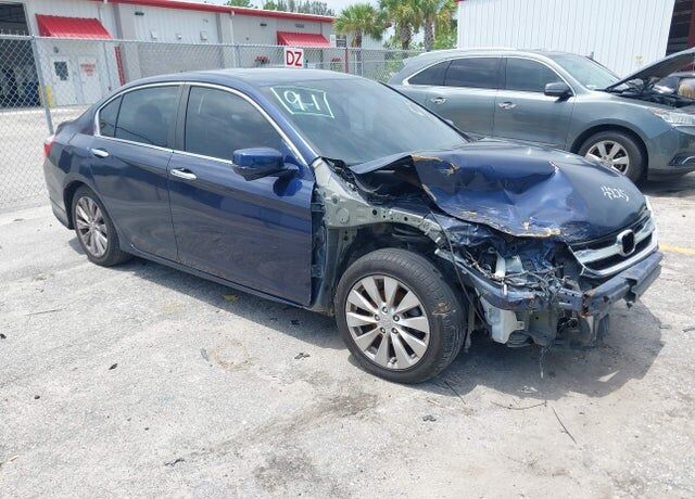 2015 HONDA Accord