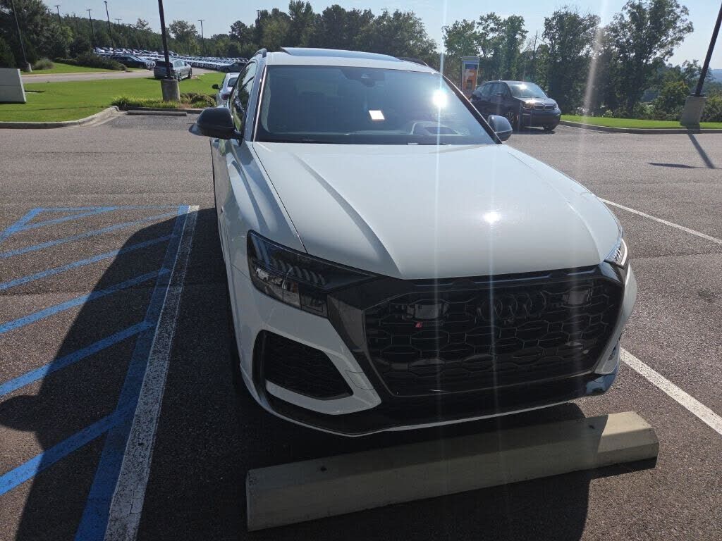 2022 AUDI RS Q8