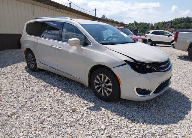 2019 CHRYSLER Pacifica