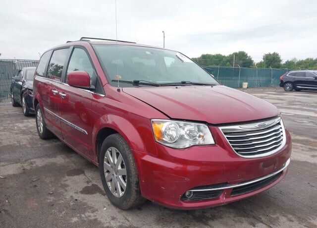 2015 CHRYSLER Town and Country