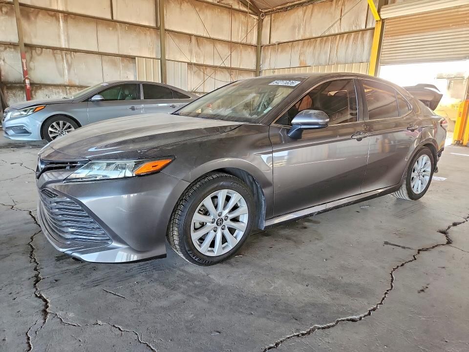2019 TOYOTA Camry