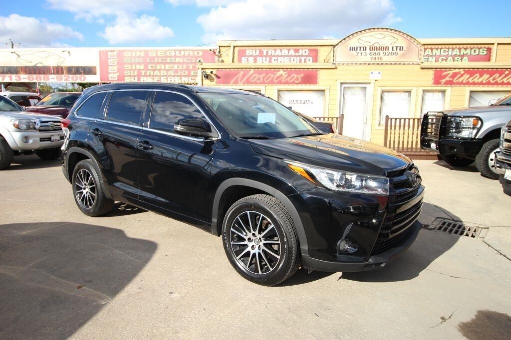 2017 TOYOTA Highlander