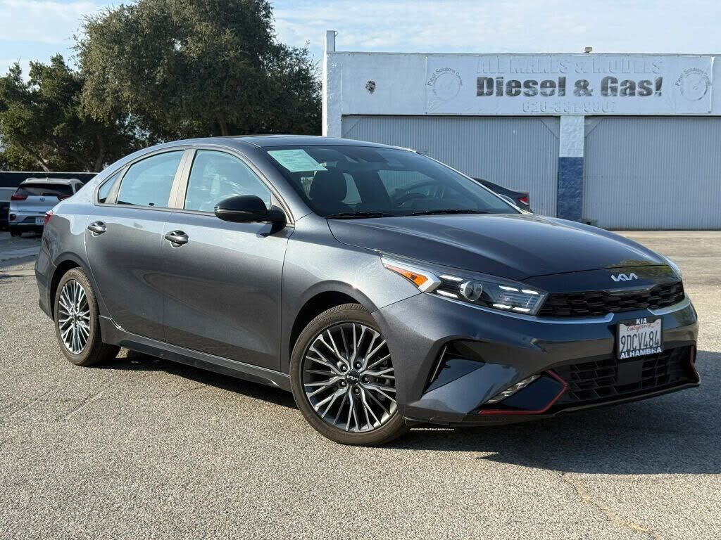 2023 KIA Forte