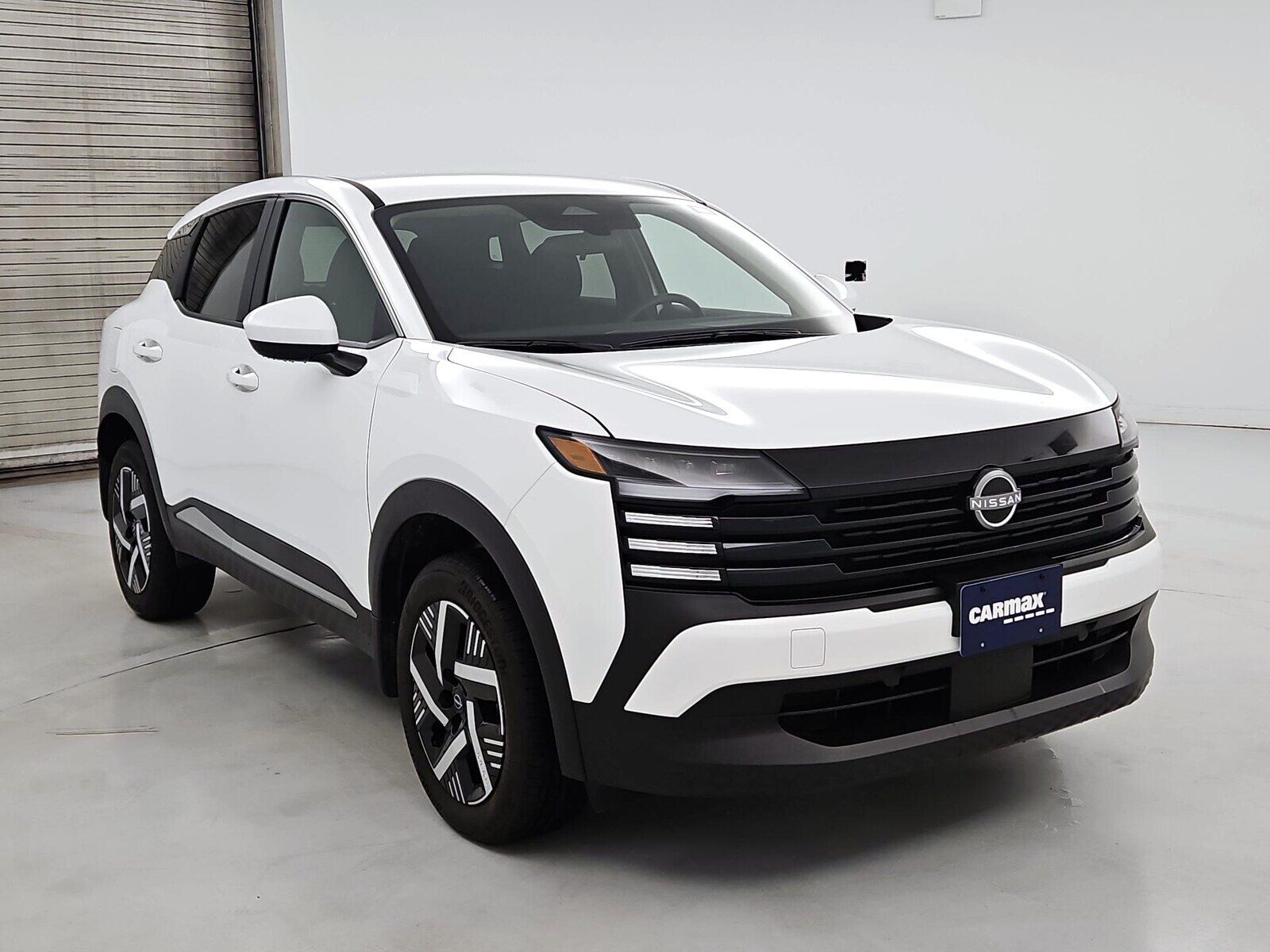 2025 NISSAN Kicks
